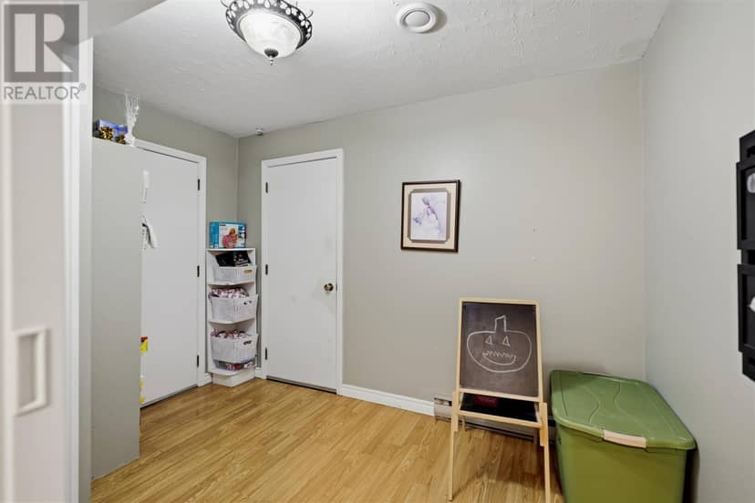 305 Reid ST — photo 35 of 40