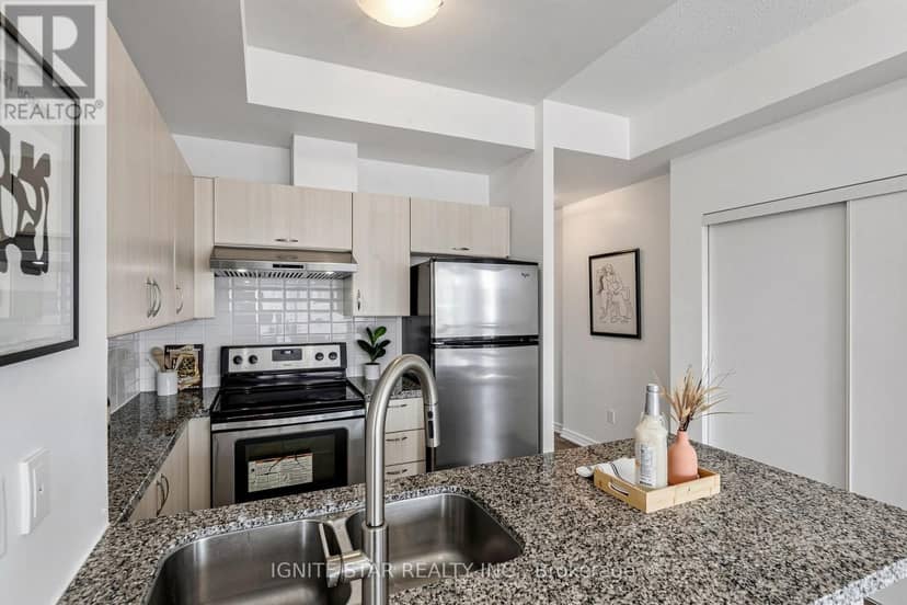 1201 - 5740 Yonge Street — photo 14 of 34