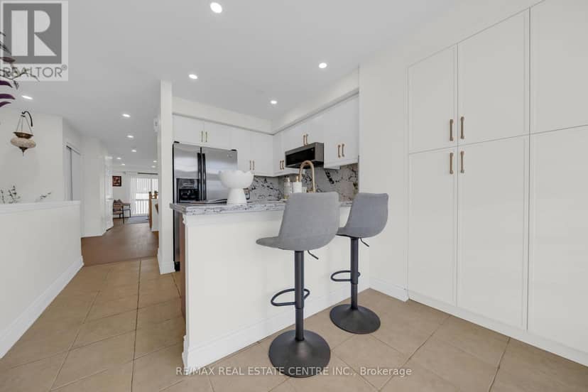3440 Redpath Circle — photo 15 of 40
