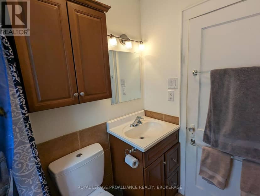 51 Dundas Street — photo 17 of 37
