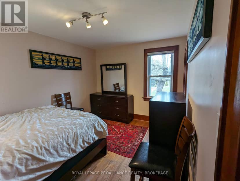 51 Dundas Street — photo 11 of 37