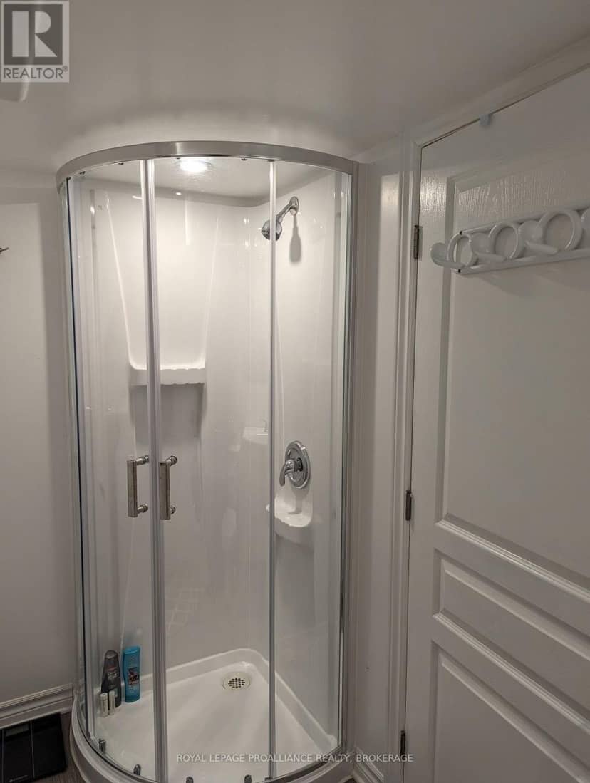 51 Dundas Street — photo 26 of 37
