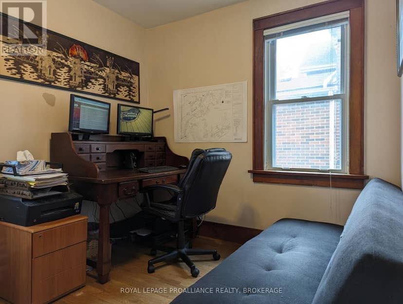 51 Dundas Street — photo 9 of 37