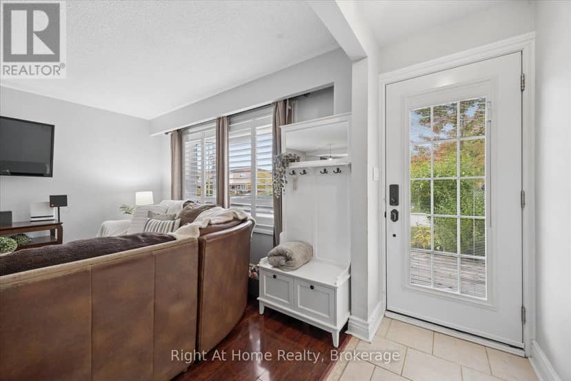 1145 Valley Court, Oshawa, photo 4