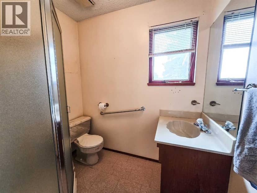 16330 Township Road 534 — photo 12 of 40