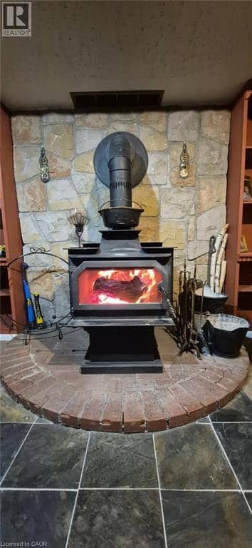 1064 VITTORIA Road — photo 33 of 40