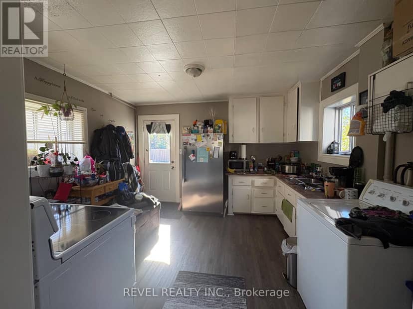 103 Commercial Avenue, Timmins, photo 5