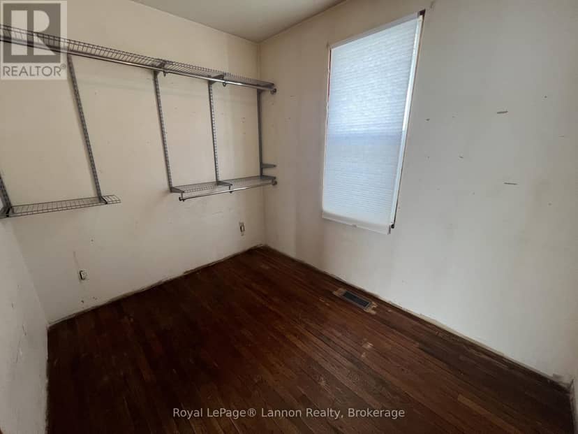1612 Crawford Avenue — photo 9 of 12