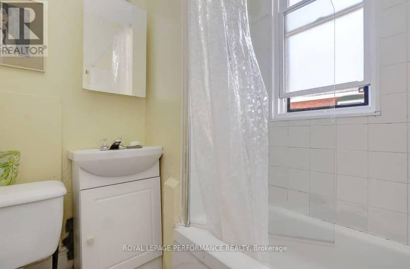 486-488 Lisgar Street — photo 25 of 29