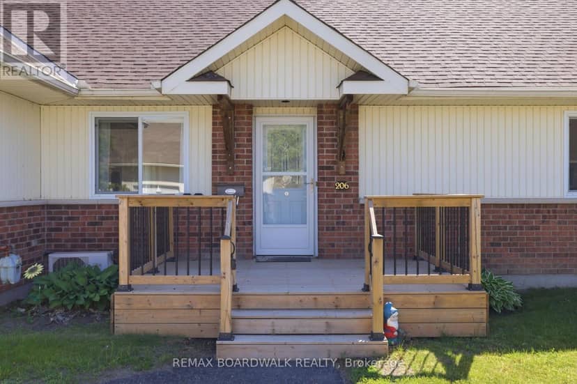206 Oak Leaf Private — photo 2 of 25