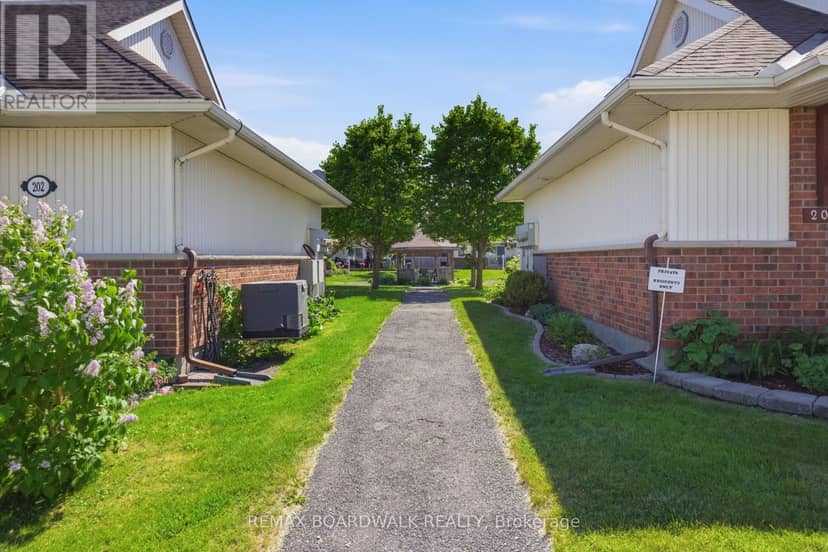 206 Oak Leaf Private — photo 25 of 25