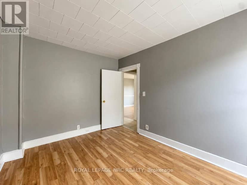 255 Jarvis Street — photo 11 of 39