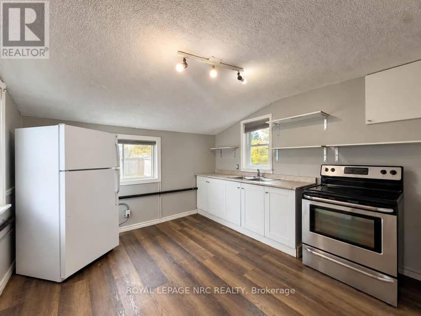 255 Jarvis Street — photo 13 of 39