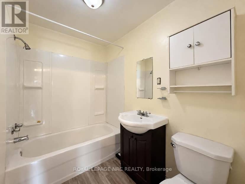 255 Jarvis Street — photo 32 of 39