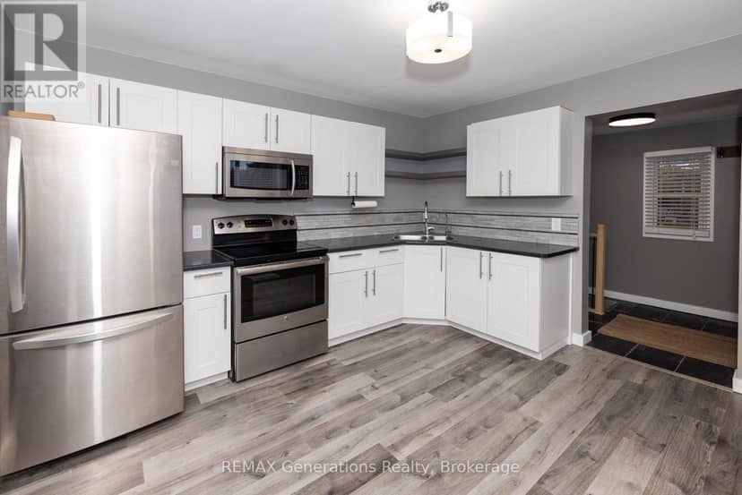 356 Elliott Street, Thunder Bay, photo 2