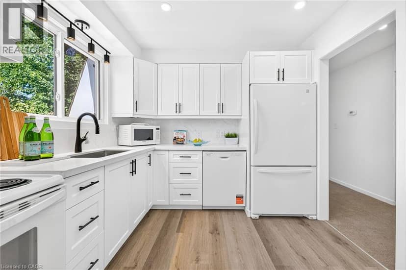 650 CUMBERLAND Avenue, Burlington, photo 8