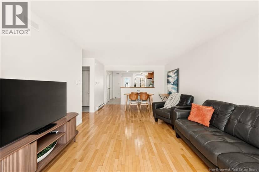 59 Domethilde Crescent — photo 13 of 21