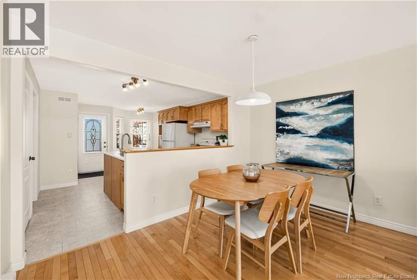 59 Domethilde Crescent — photo 9 of 21