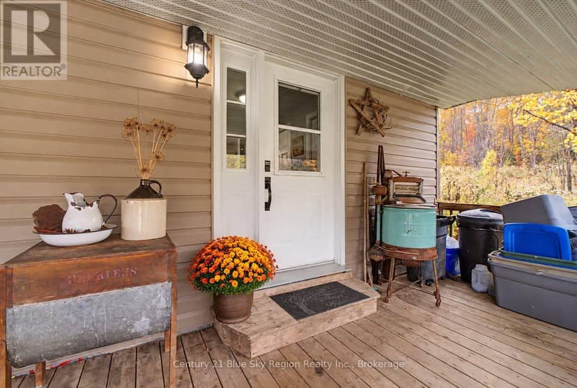 1367 Four Mile Lake Road — photo 9 of 40