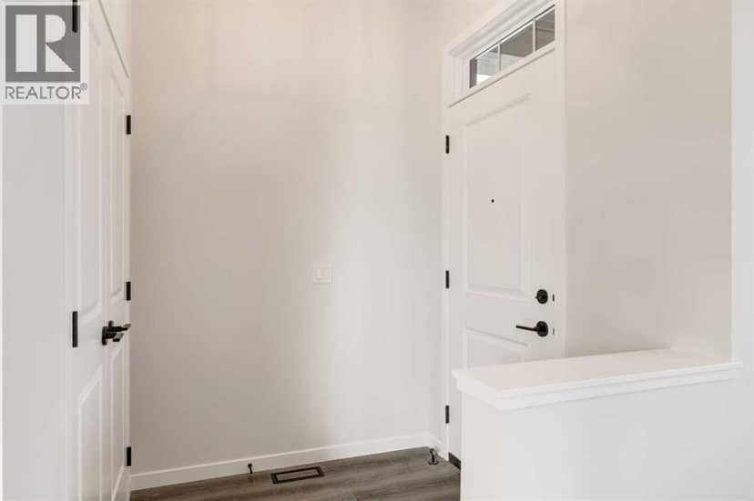 418 Montrose Crescent SE, High River, photo 2