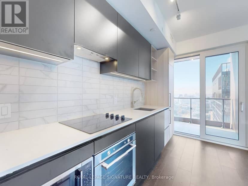 4805 - 55 Mercer Street — photo 10 of 37