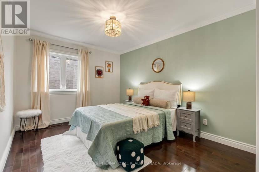 122 Brentcliffe Road — photo 26 of 40