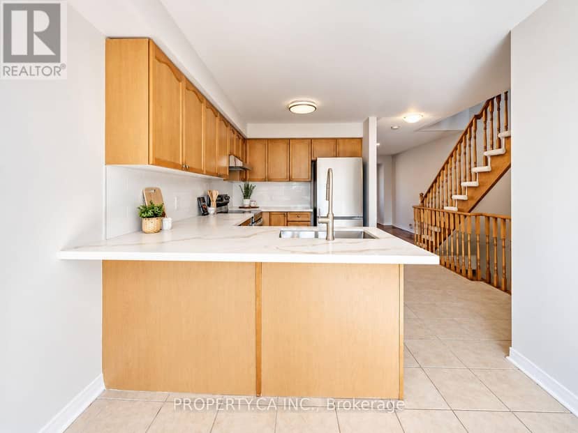72 Jenkinson Way, Toronto, photo 8