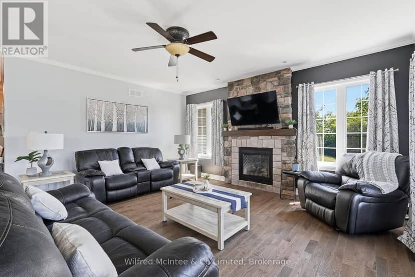 29 Church Street, Melancthon, photo 4