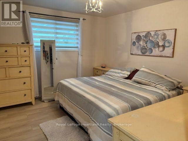 153 Bayfield Road — photo 15 of 31