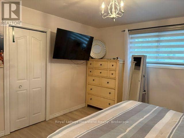 153 Bayfield Road — photo 16 of 31