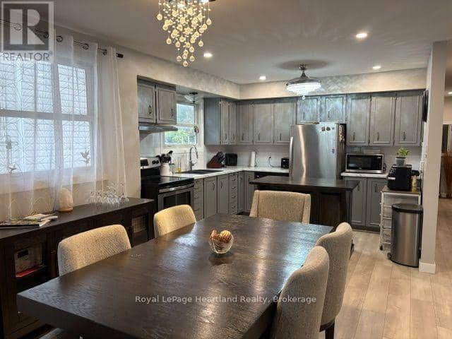153 Bayfield Road, Goderich, photo 8
