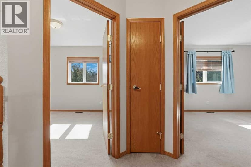 115 Cougar Road N — photo 15 of 32