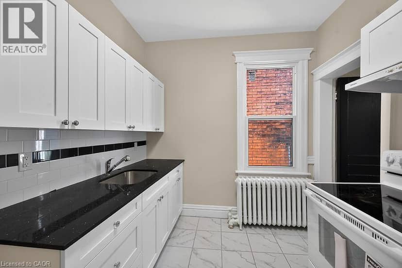 103 MARY Street — photo 10 of 40