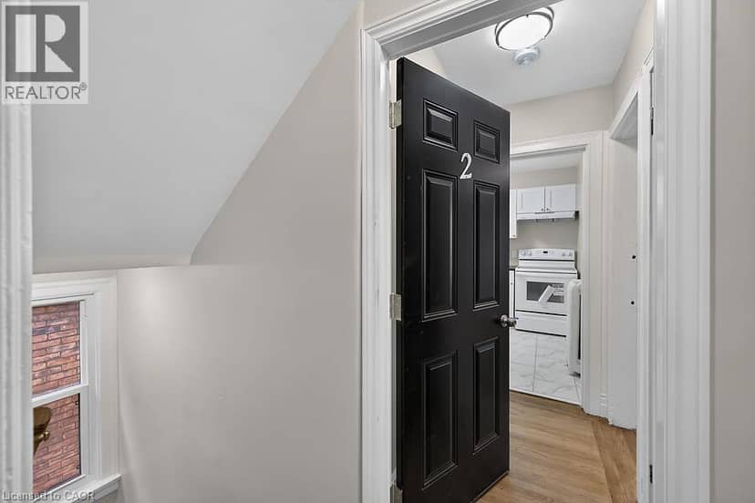103 MARY Street — photo 22 of 40