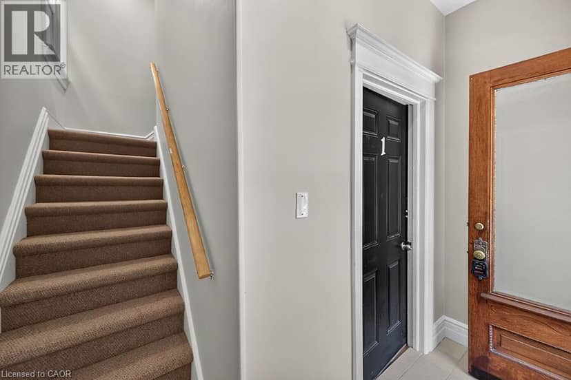 103 MARY Street — photo 21 of 40