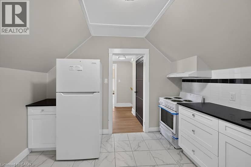 103 MARY Street — photo 36 of 40