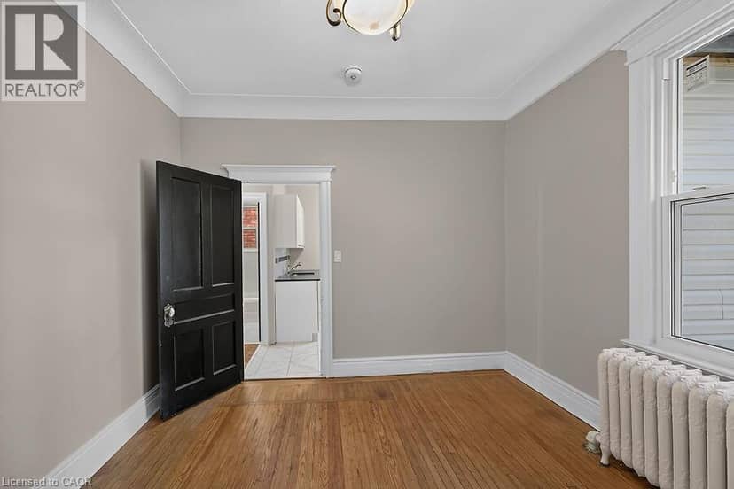 103 MARY Street — photo 15 of 40