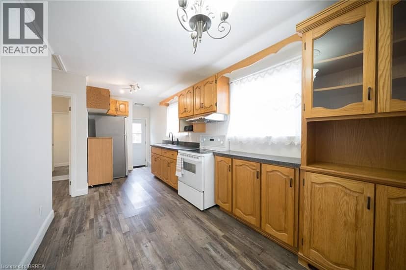364 WELLINGTON Street, Brantford, photo 8