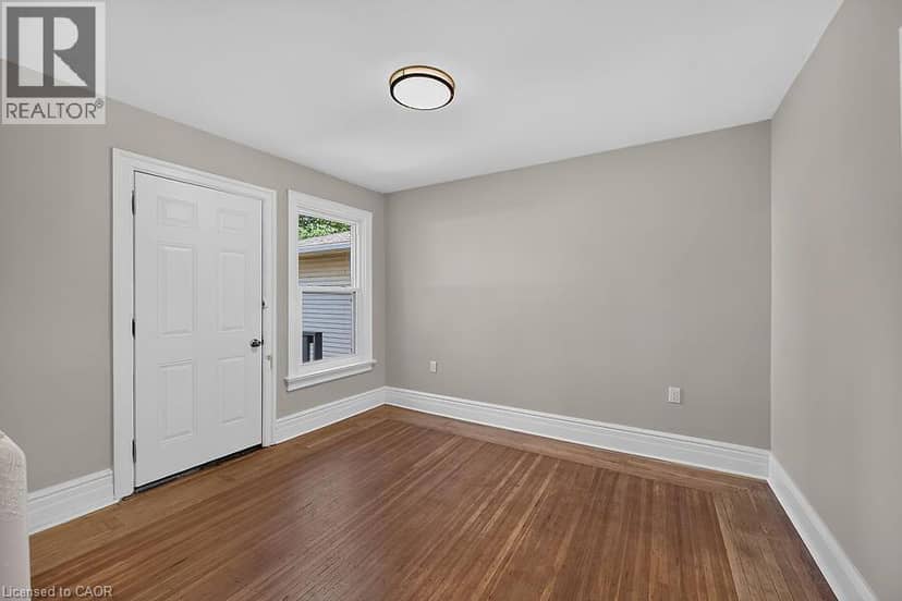 103 MARY Street — photo 26 of 40