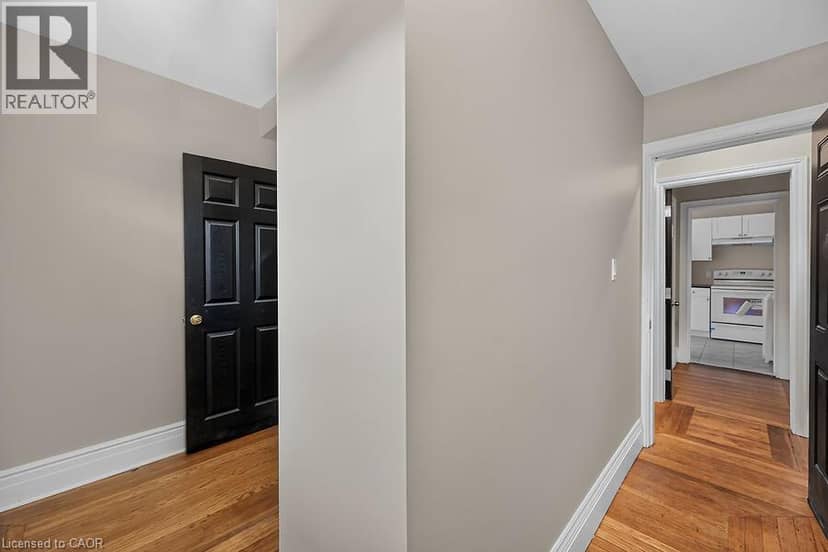 103 MARY Street — photo 31 of 40