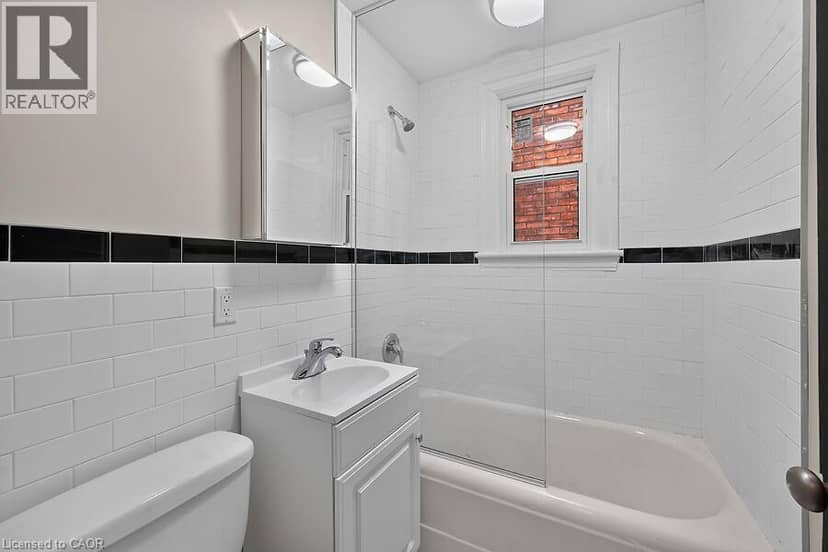 103 MARY Street — photo 16 of 40