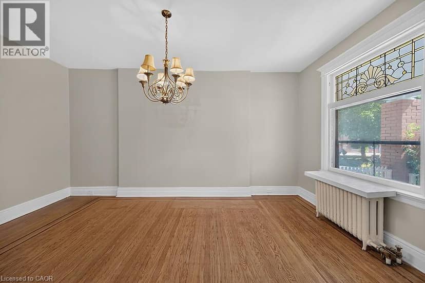 103 MARY Street — photo 5 of 40