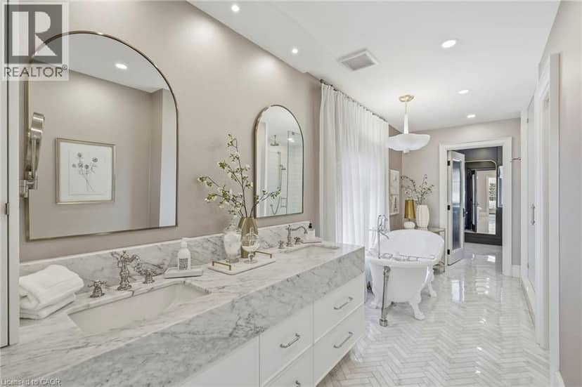305 RANDALL Street — photo 17 of 32