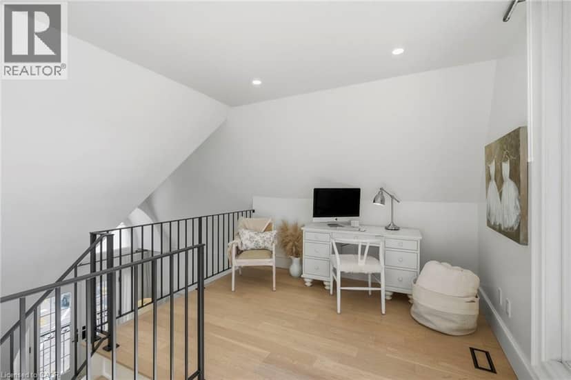 305 RANDALL Street — photo 19 of 32
