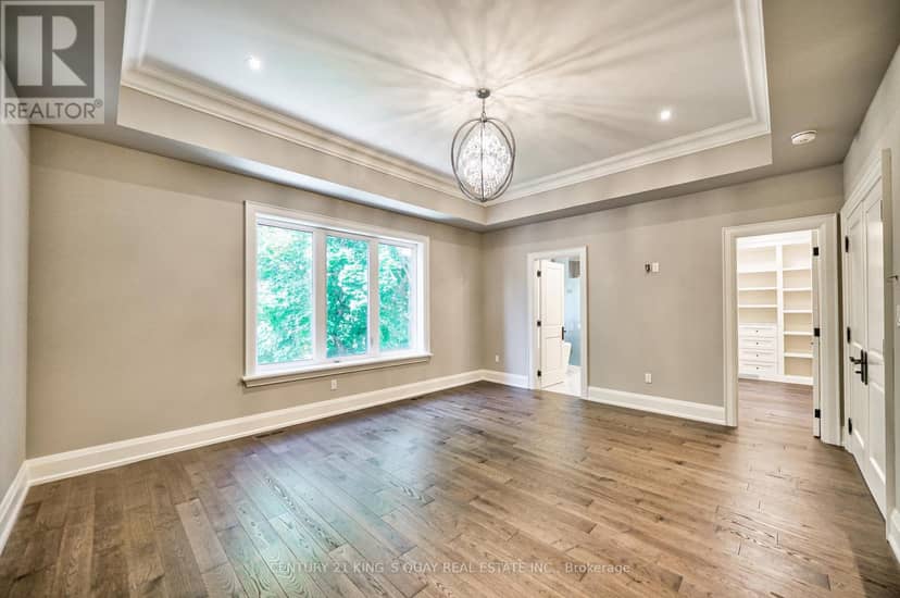 82 Cartier Crescent — photo 16 of 40