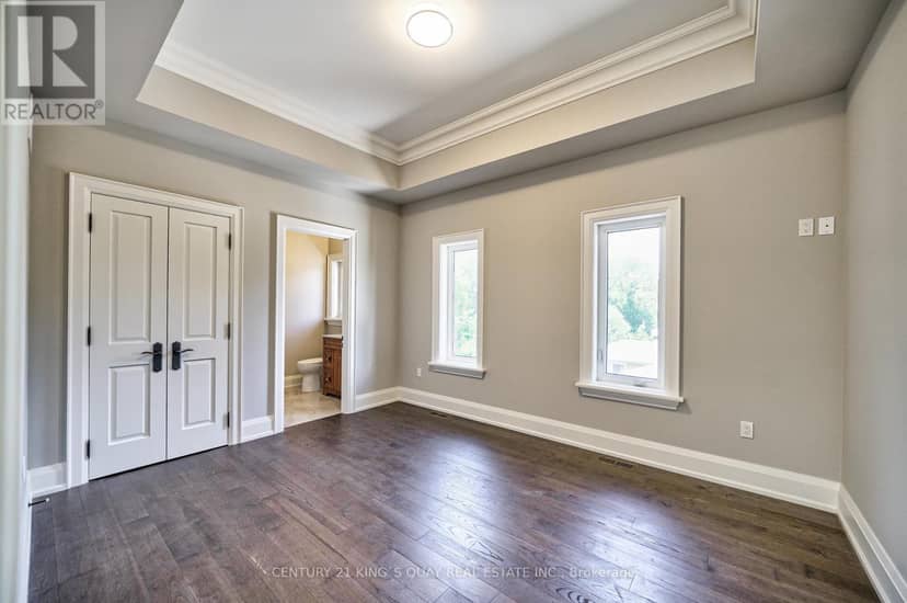 82 Cartier Crescent — photo 28 of 40