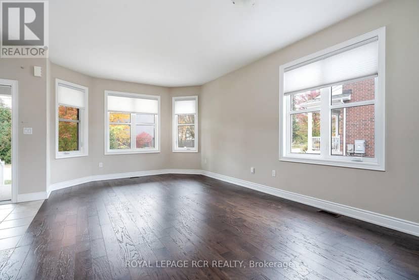 213 Mary Street — photo 16 of 40