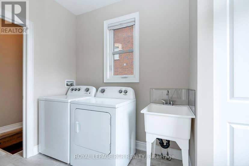 213 Mary Street — photo 27 of 40
