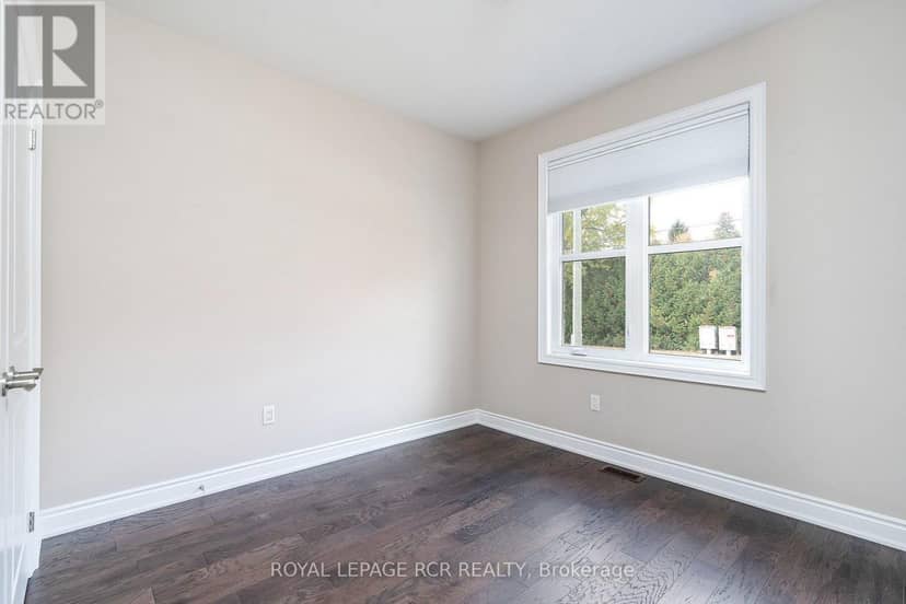 213 Mary Street — photo 34 of 40
