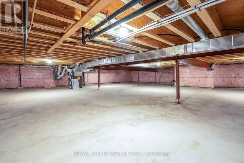 213 Mary Street — photo 38 of 40